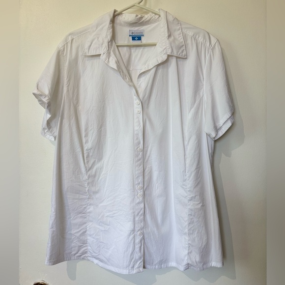 ✨Columbia White Short Sleeve Button-Up Shirt - Size 2XL - Picture 1 of 5